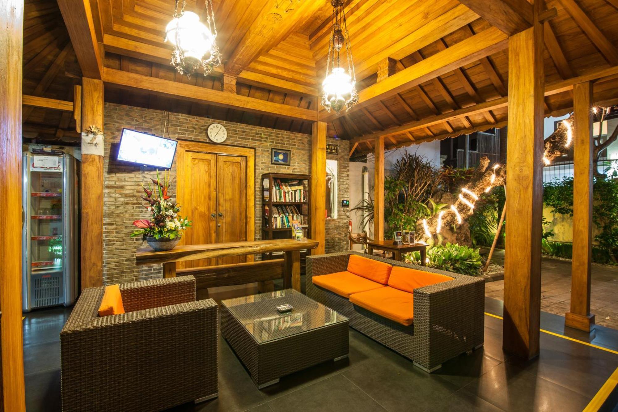 8-br Private Pool Legian 5-min Walk To And Shops Villa *