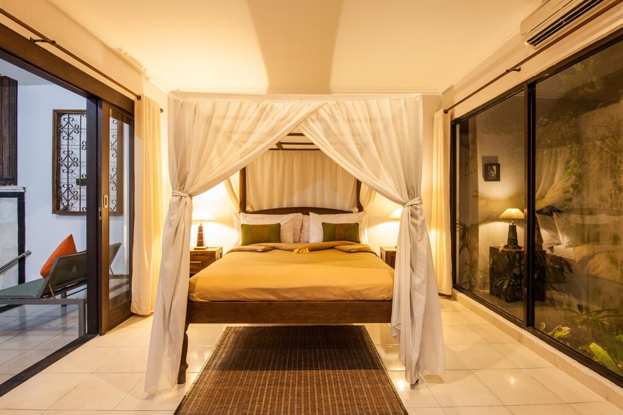 8-br Private Pool Legian 5-min Walk To And Shops Villa