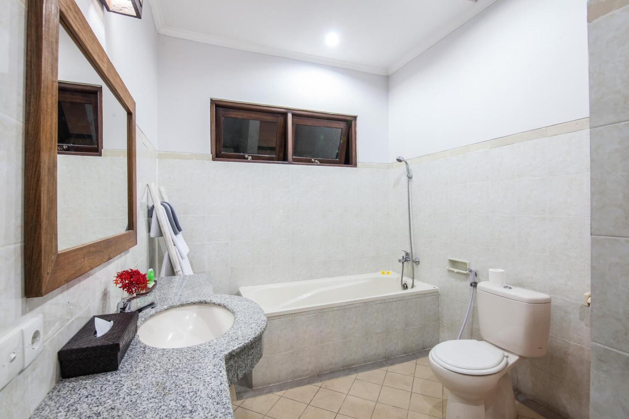 8-br Private Pool Legian 5-min Walk To And Shops * Seminyak (Bali)