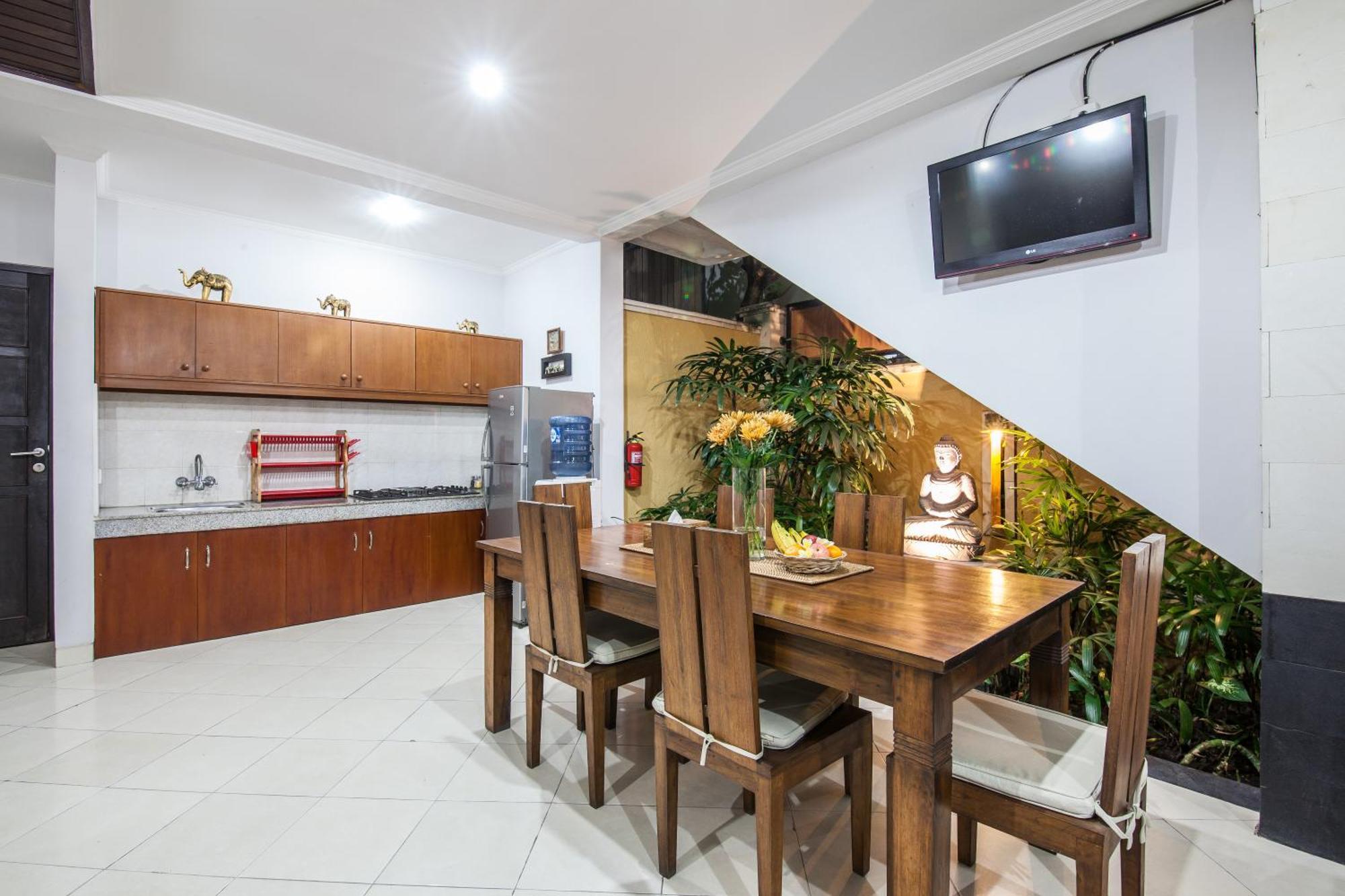 8-br Private Pool Legian 5-min Walk To And Shops *